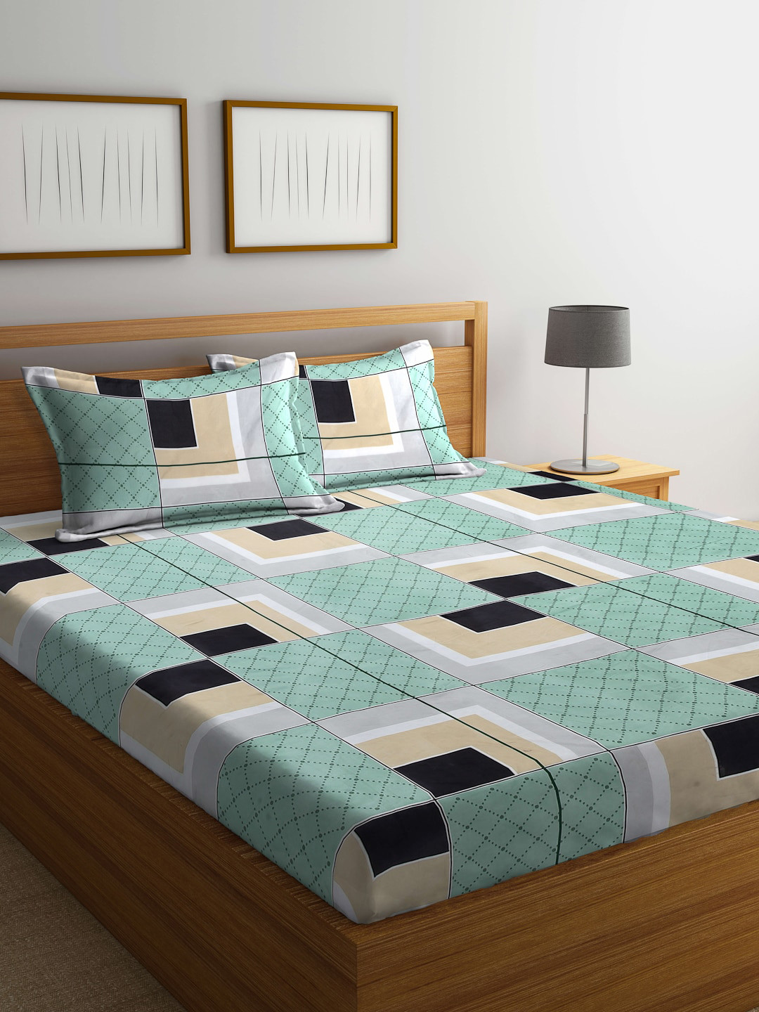 Arrabi Green Geometric Cotton 300 TC King Fine Bedsheet with 2 Pillow Covers-98 x 85 inches