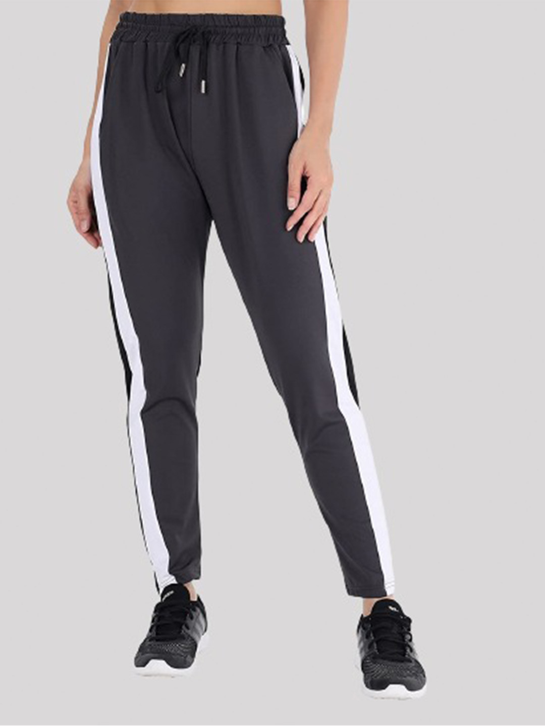 SEPHANI Women Grey Solid Slim-Fit Track Pant