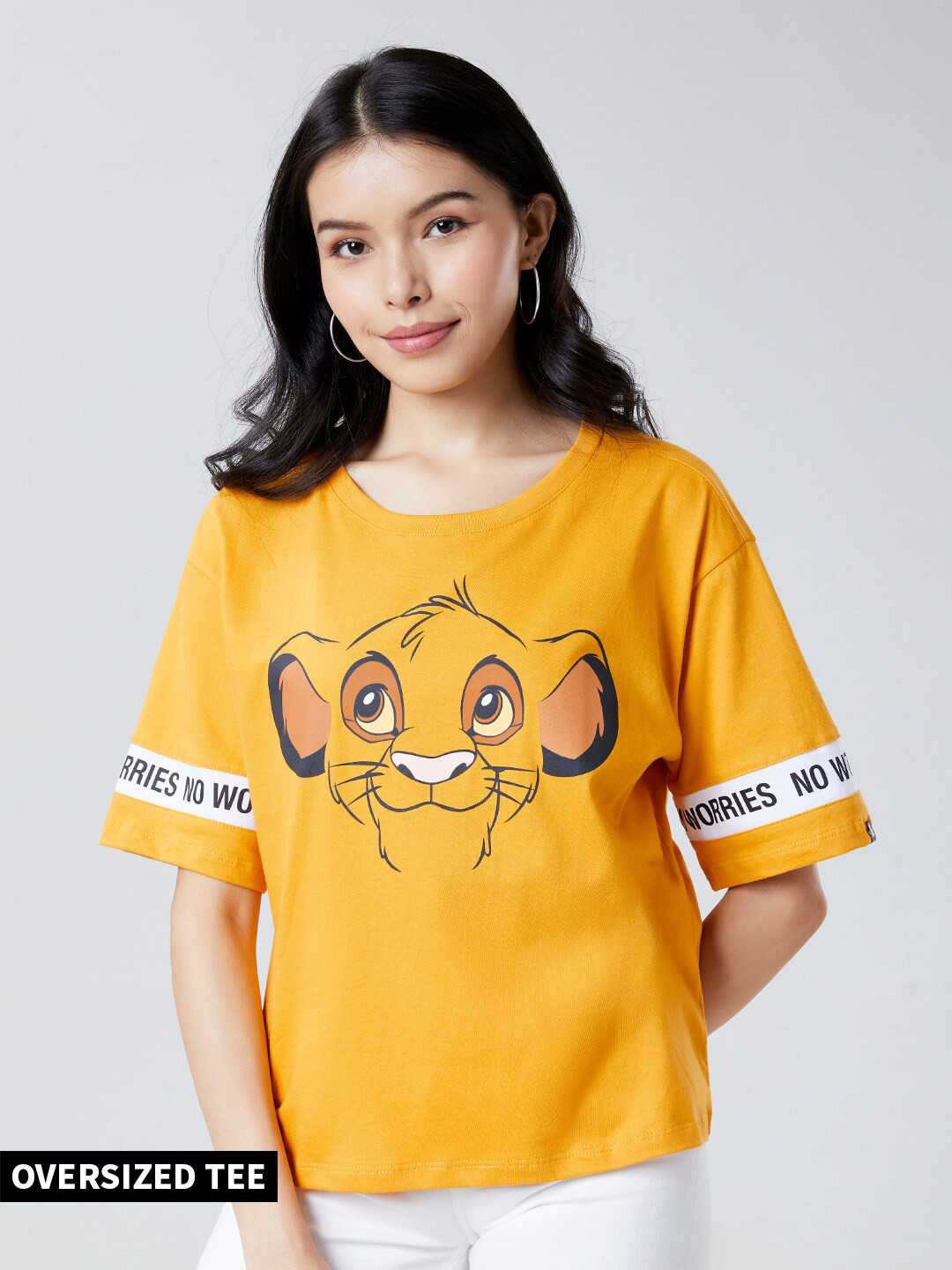 The Souled Store Women The Lion King Super Simba Print Oversized T-Shirt