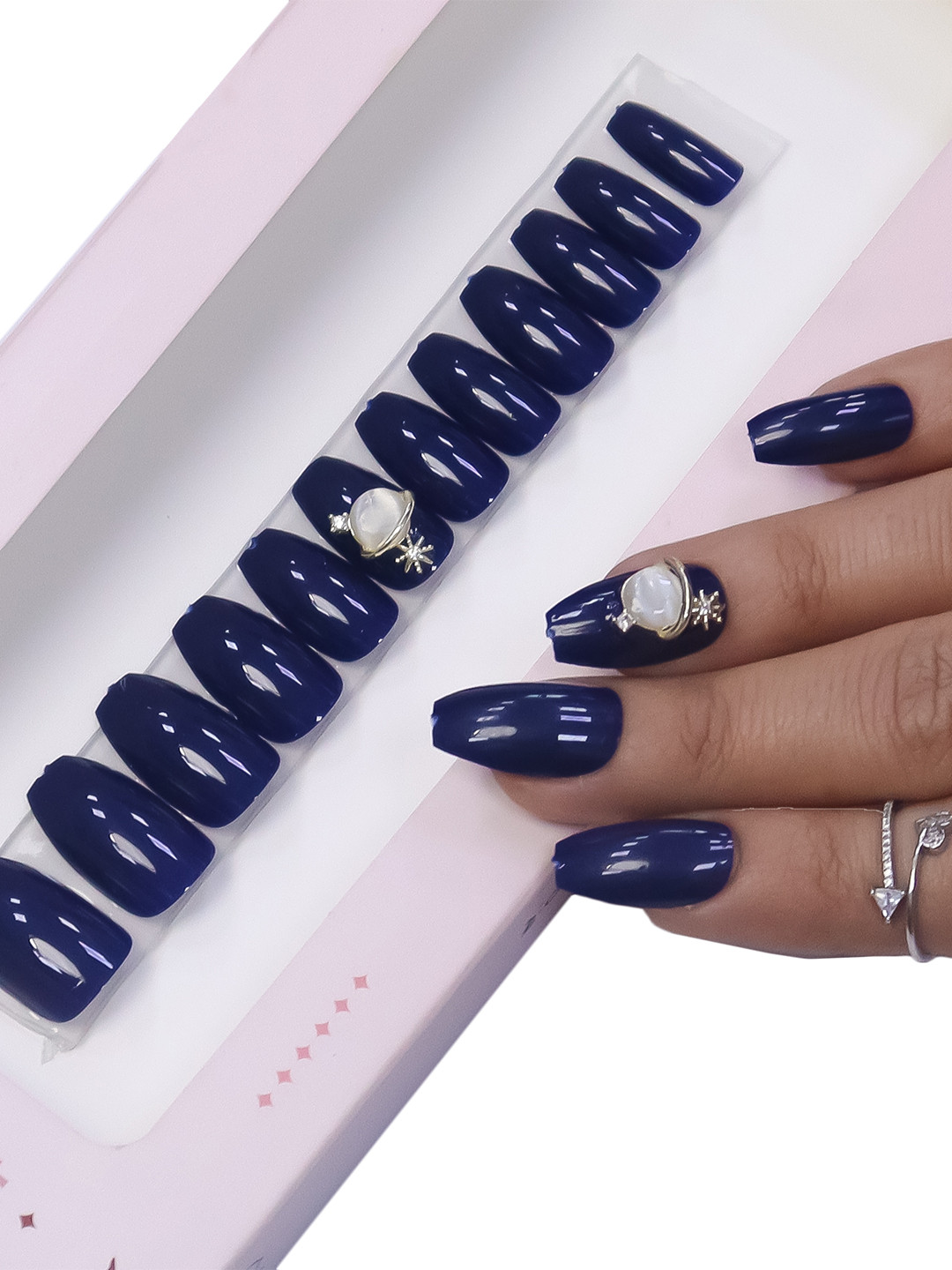 BEROMT 12 Pieces Unique Charm Salon Finish Press on Nails Set - Shade 12