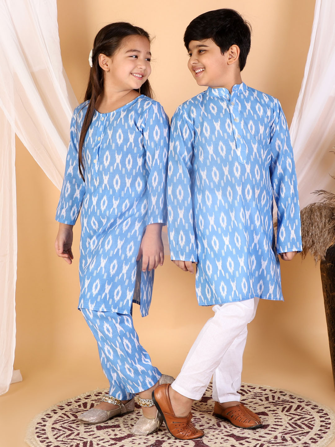 VASTRAMAY Boys Blue Printed Ikkat Kurta And Pyjama Set