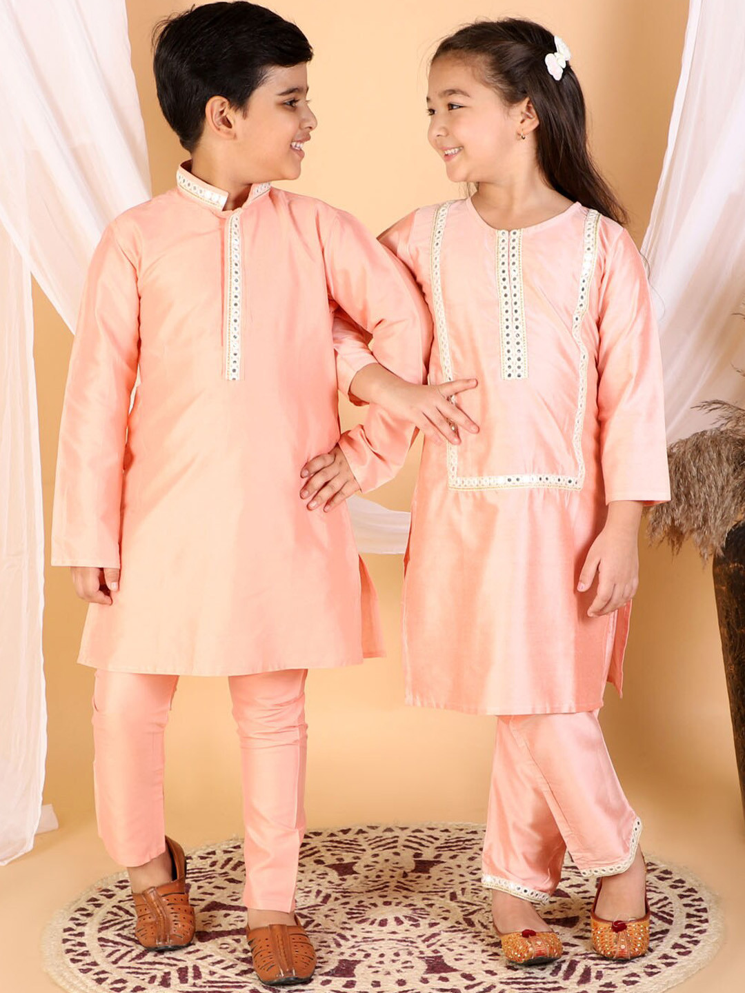 VASTRAMAY Girls Pink Embroidered Mirror Work Kurta And Pant Set