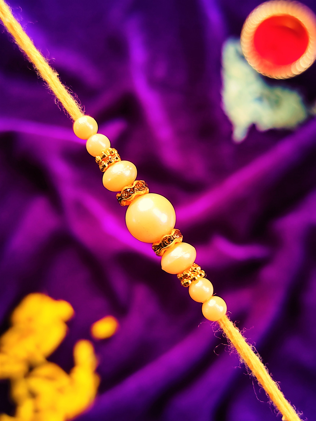 CRAYTON Men Gold-Toned Yellow Stone-Studded & Beaded Rakhi