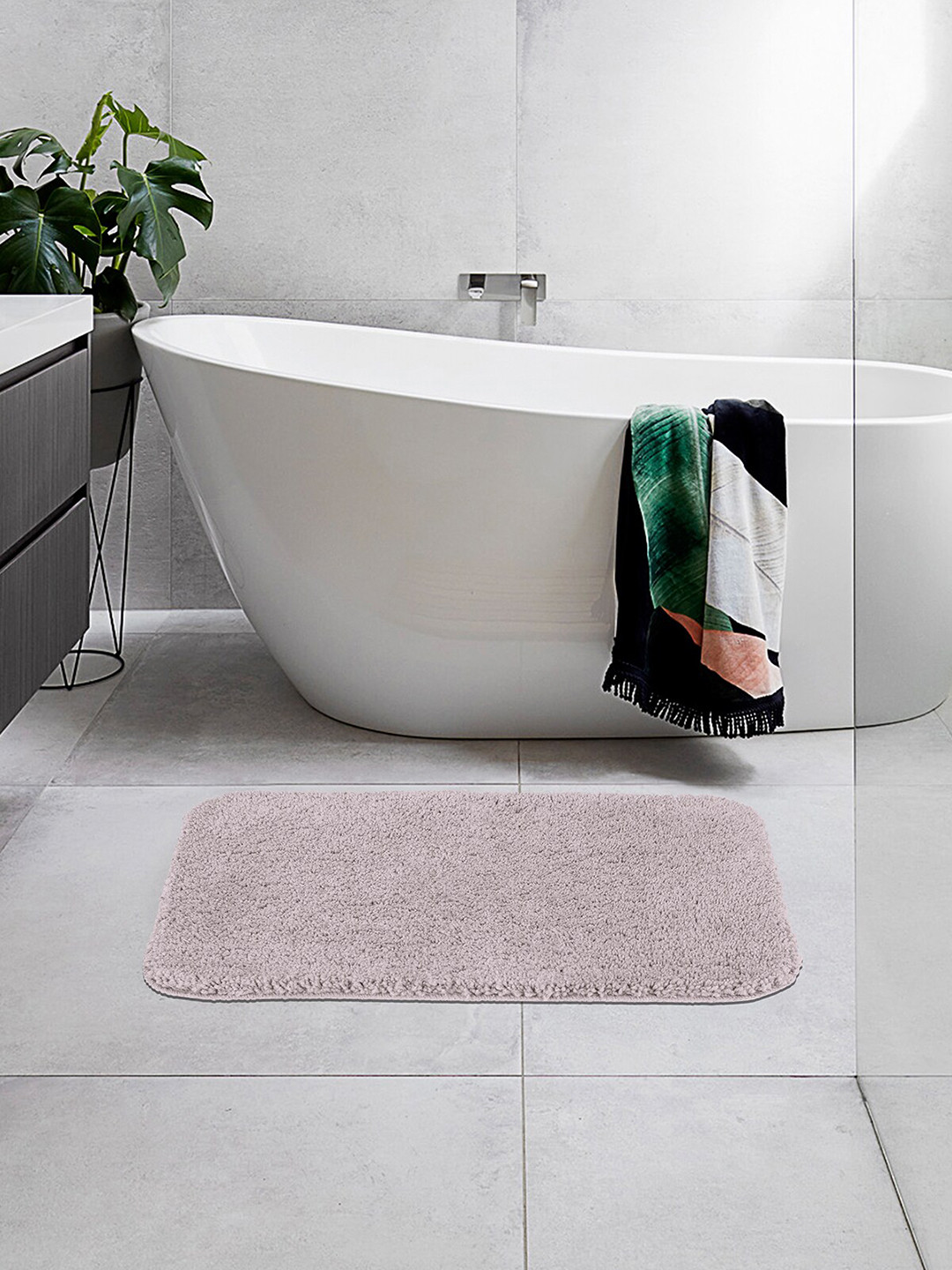 OBSESSIONS  Taupe Solid 1300 GSM Bath Rug