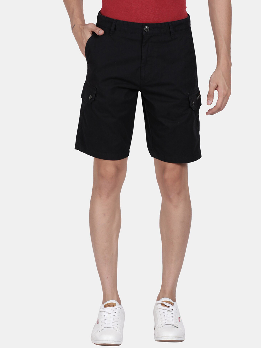 t-base Men Black Cargo Shorts
