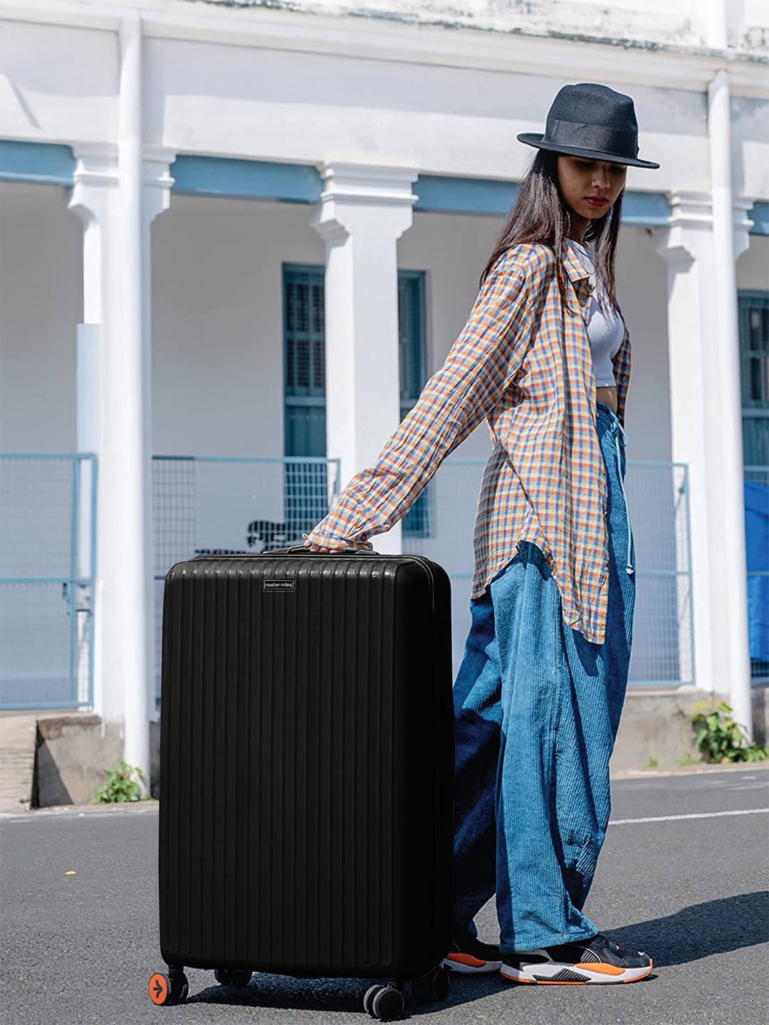 Nasher Miles Pondicherry Polypropylene Medium Black Trolley Bag - 24 inch(65cm)