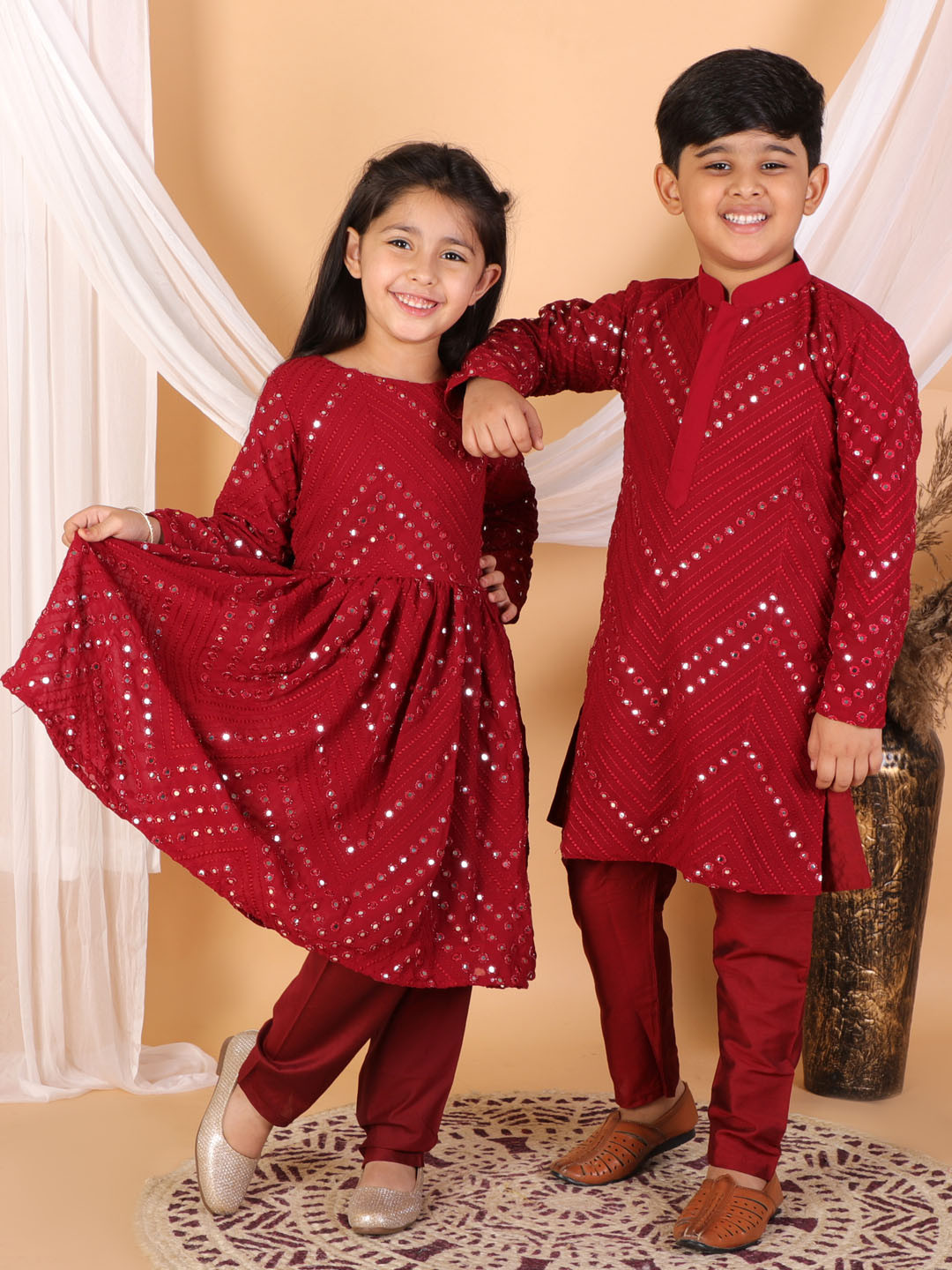 VASTRAMAY Girls Maroon Mirror Work Anarkali Kurta set