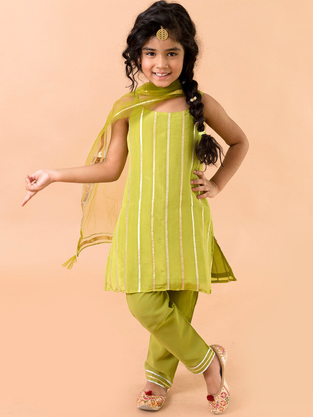 Fairies Forever Kids Girls Green Straight Kurta & Trousers With Dupatta