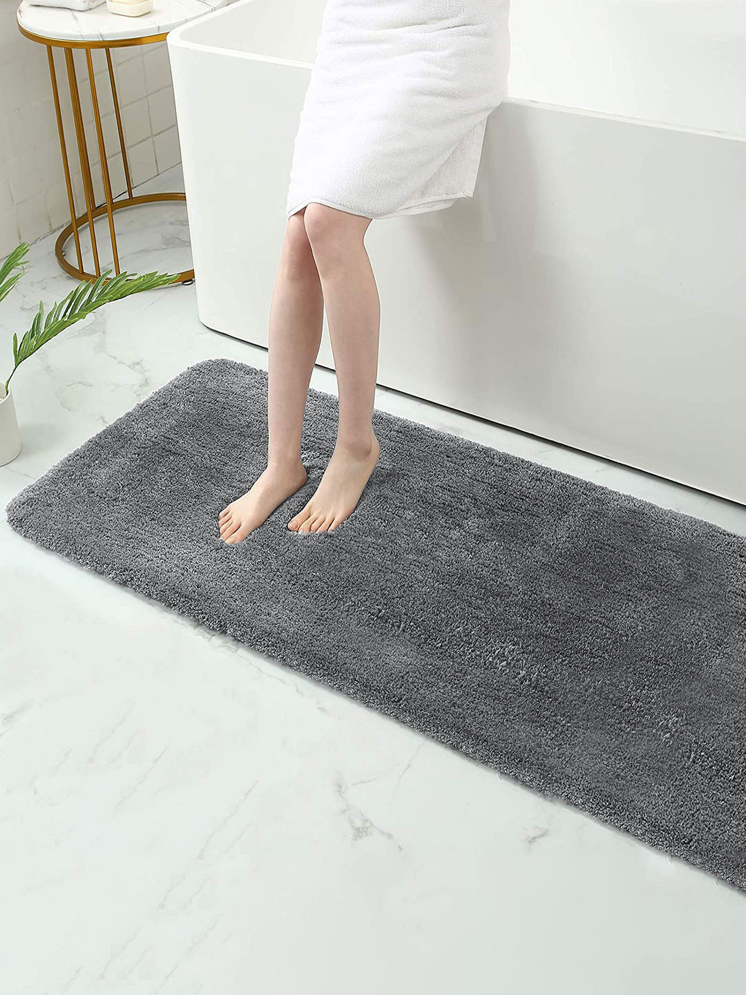 LUXEHOME INTERNATIONAL Sensuous Grey 1900 GSM Rectangular Bath Rug