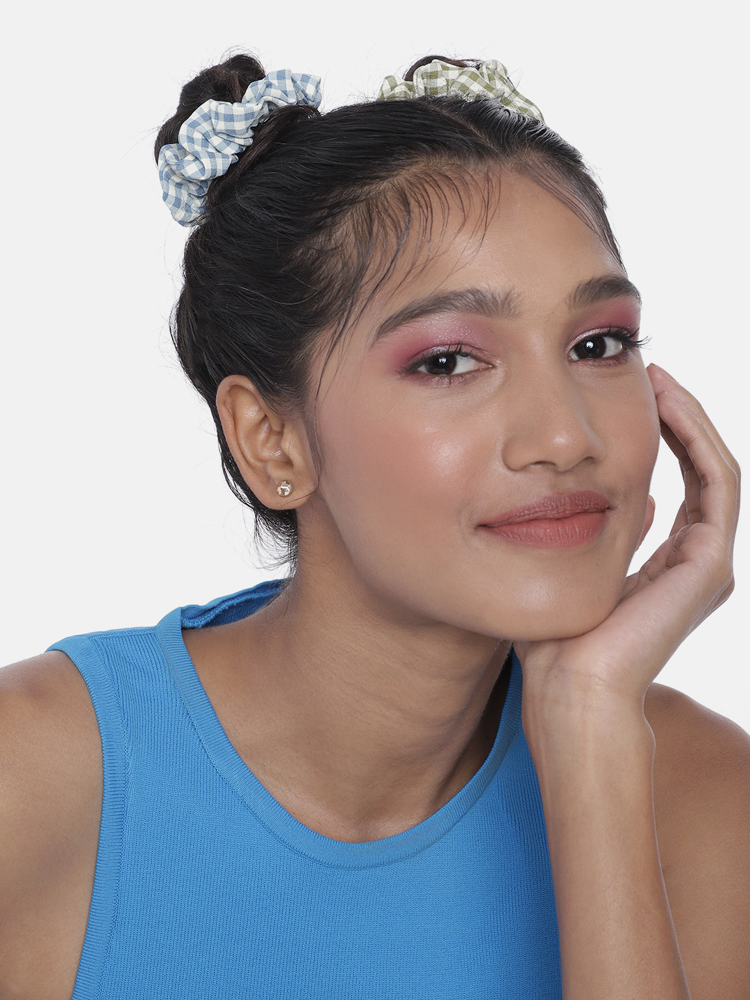 DressBerry Women Set of 2 Checked Scrunchies