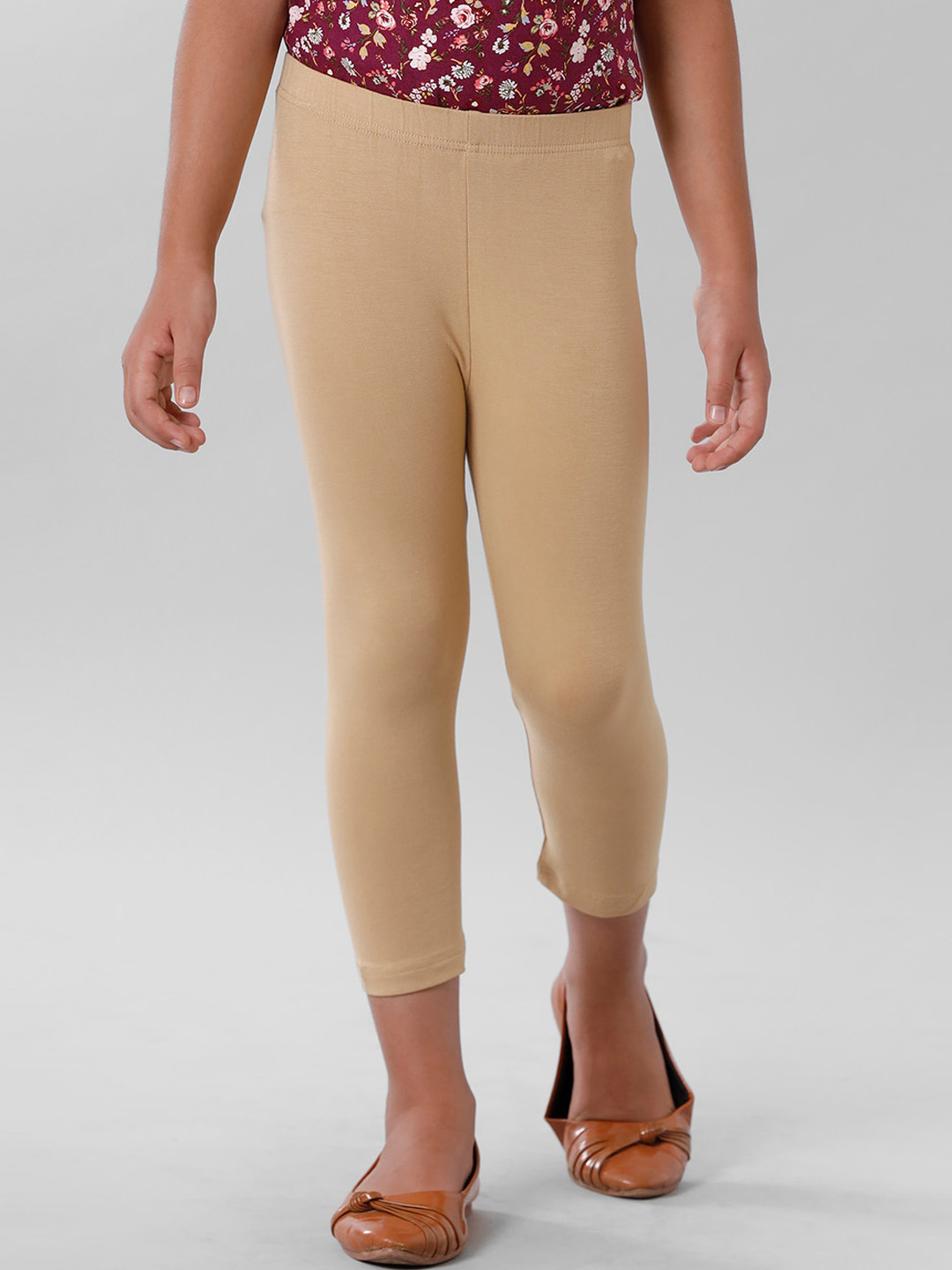 De Moza Girls Beige Solid Three-Forth Length Leggings