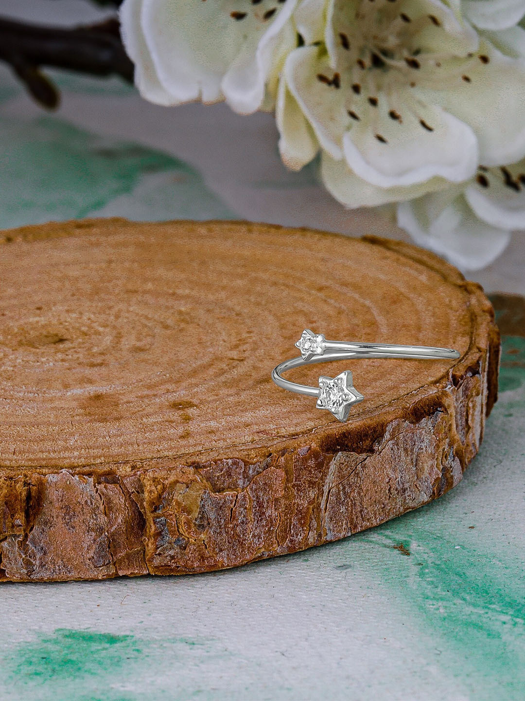 GIVA 925 Sterling Silver Rhodium Plated Plated Star Shape Ring