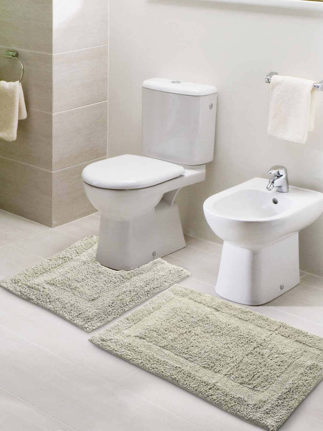 SASHAA WORLD Grey Solid 2000 GSM Anti-Skid Pure Cotton Bath Rug