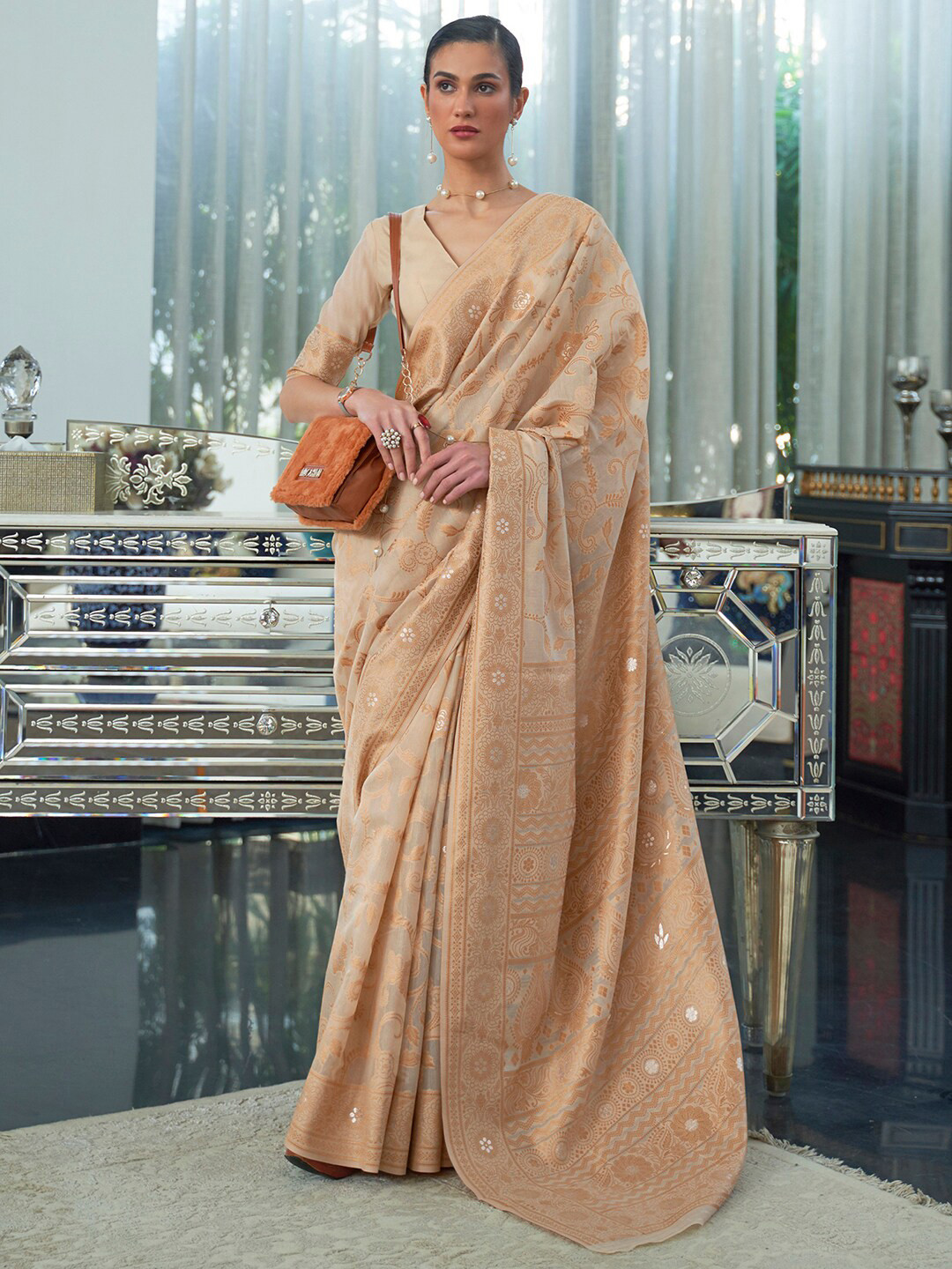 Mitera Cream-Coloured & White Ethnic Motifs Zari Linen Blend Banarasi Saree