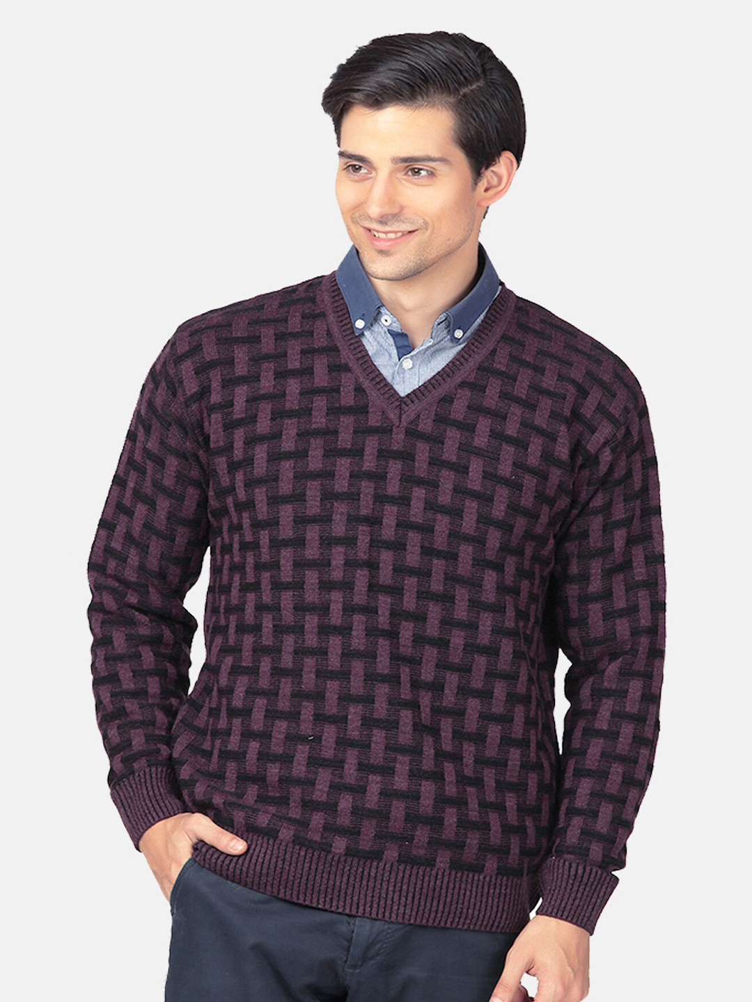 aarbee Men Pink & Black Checked Pullover