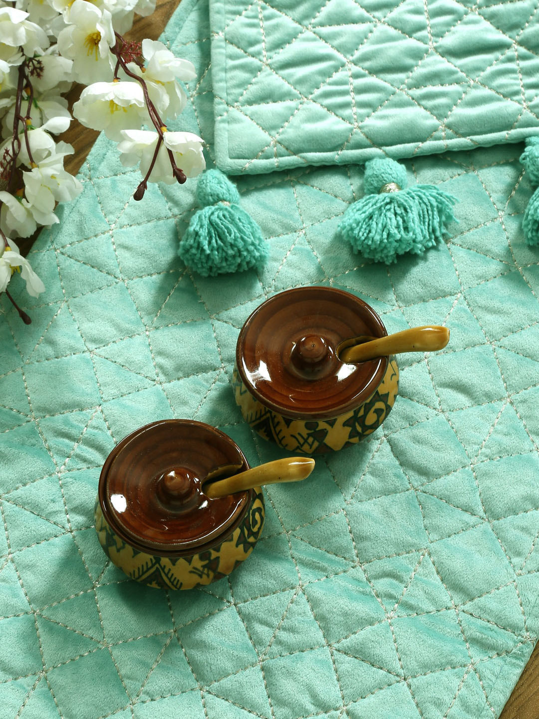 eyda Green Solid Quilted Table Runners