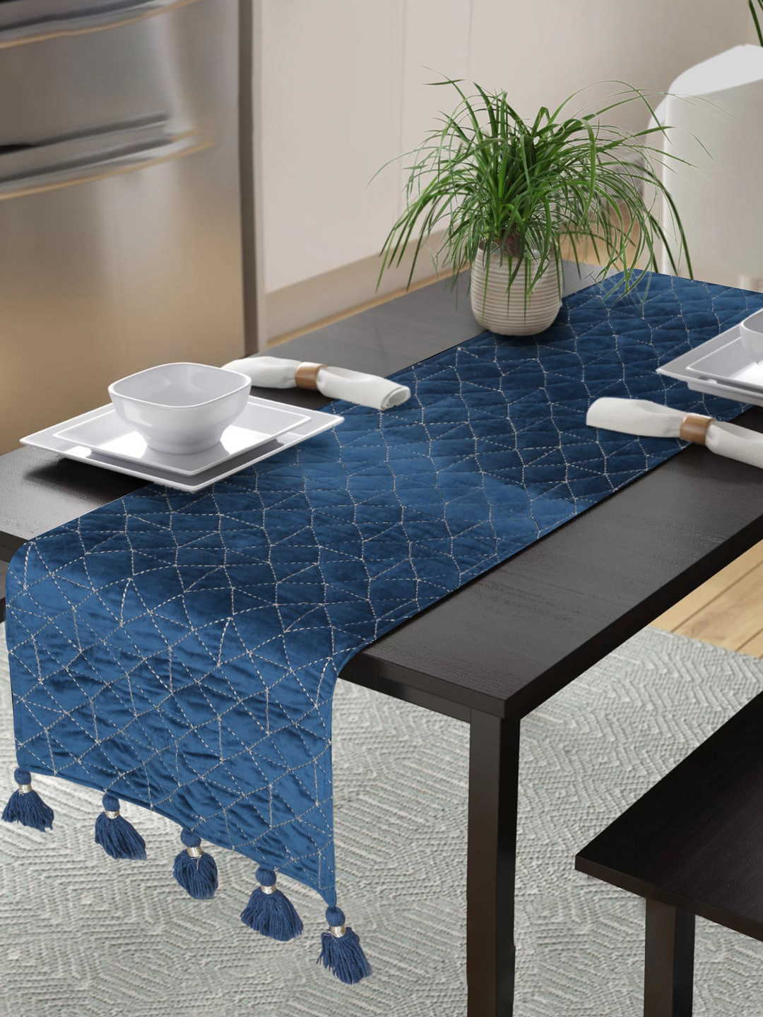 eyda Blue Quilted 4-Seater Table Runner