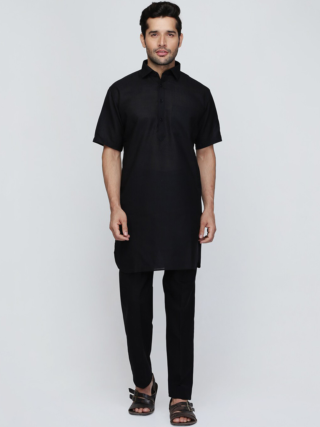 ROYAL KURTA Men Black Solid Cotton Blend Kurta