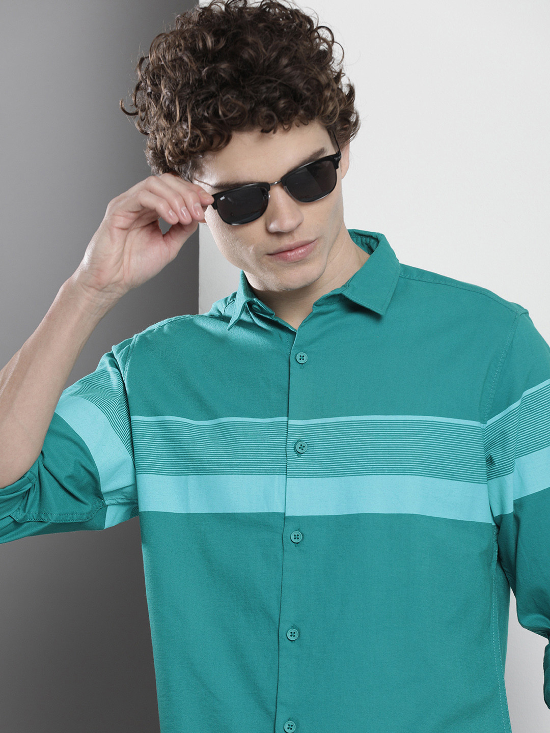 The Indian Garage Co Men Teal Horizontal Striped Cotton Casual Shirt