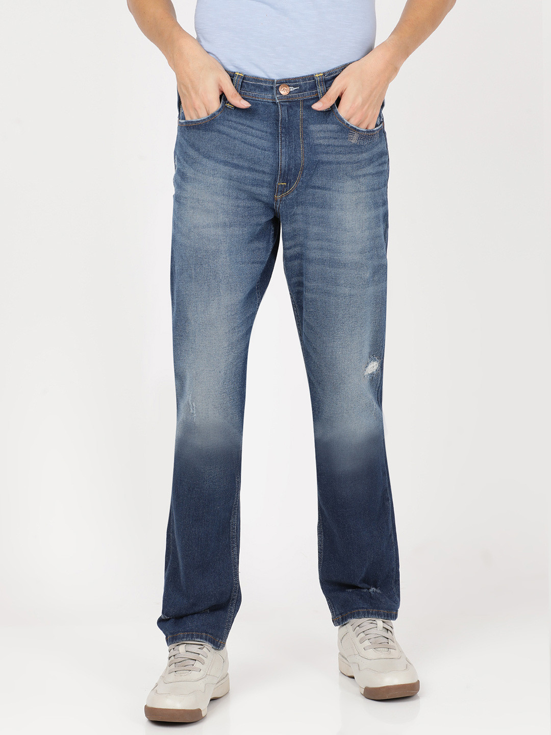 Lee Men Blue Rodeo Straight Fit Low Distress Heavy Fade Stretchable Jeans