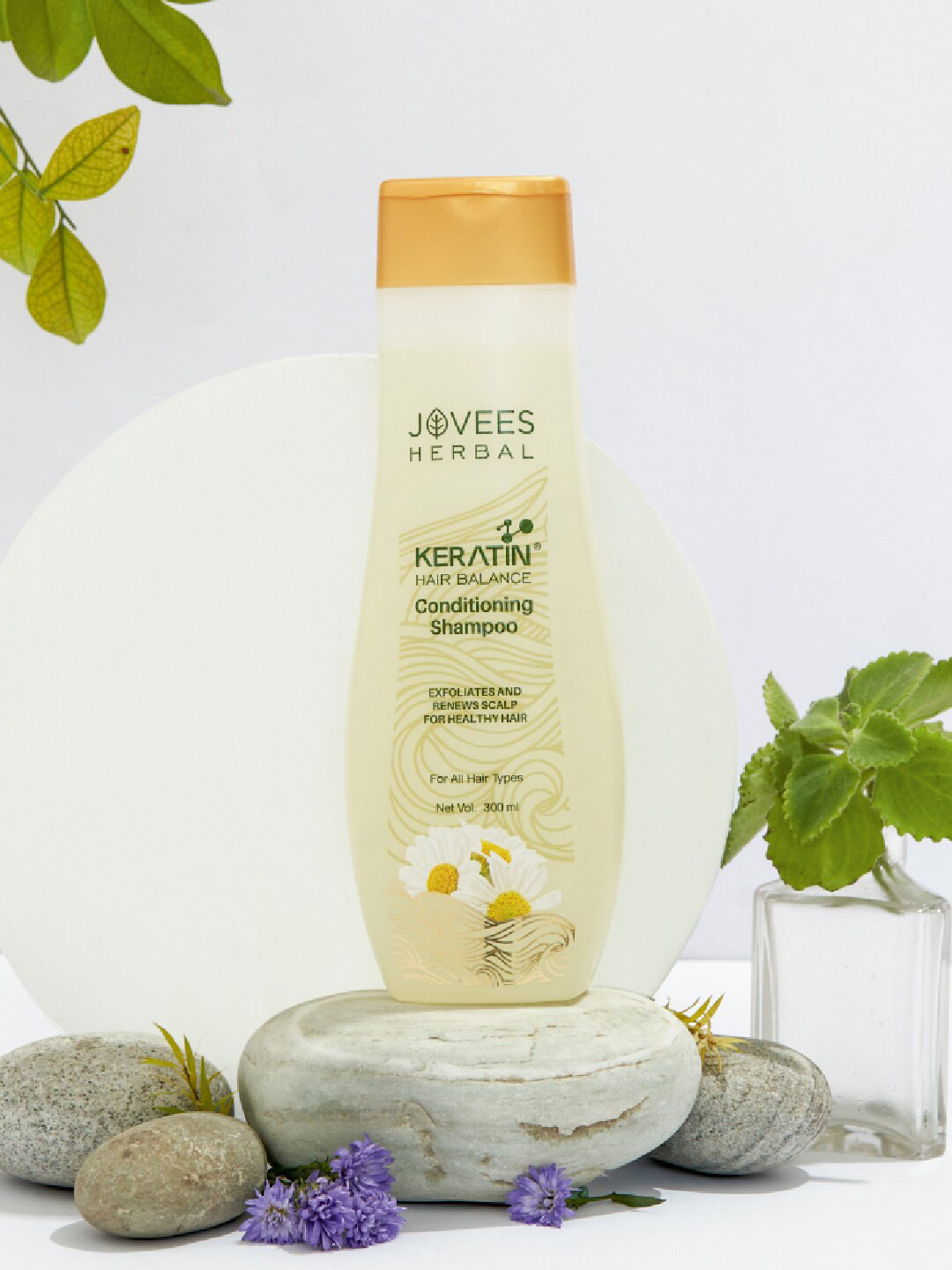 Jovees Keratin Hair Balance Conditioning Shampoo To Exfoliate & Renew Scalp - 300 ml