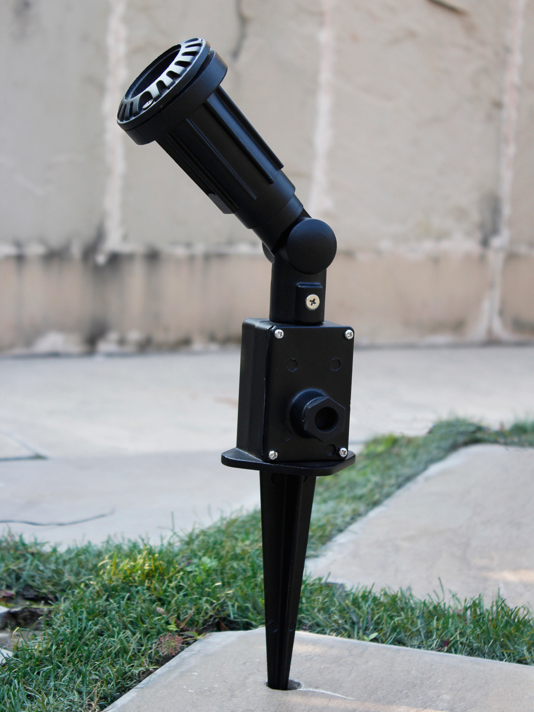 THE LIGHT STORE Black Outdoor Lamp