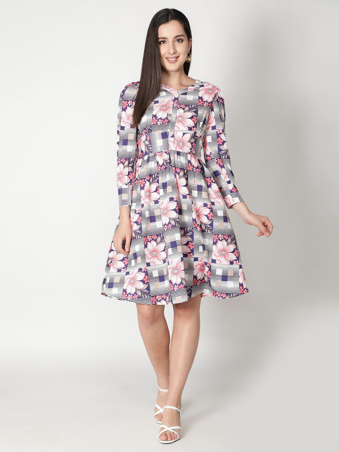VIDE White & Gray Floral Printed Fit & Flare Crepe Dress