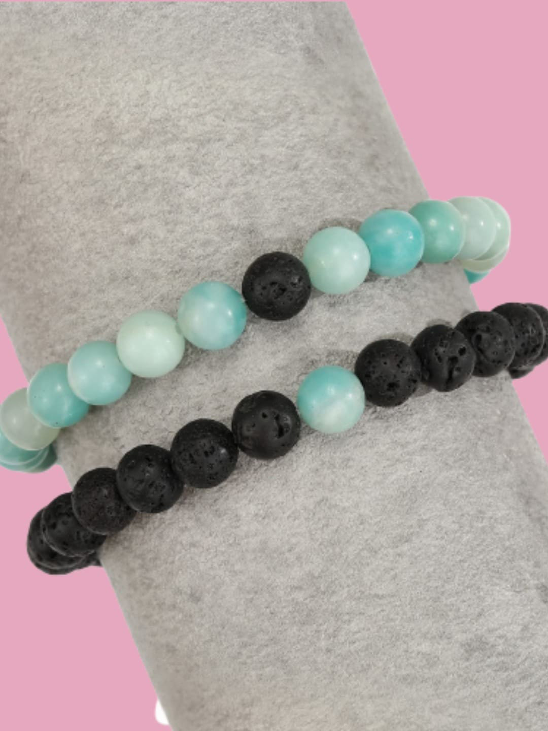 HOT AND BOLD Men Black & Green Agate Multistrand Bracelet