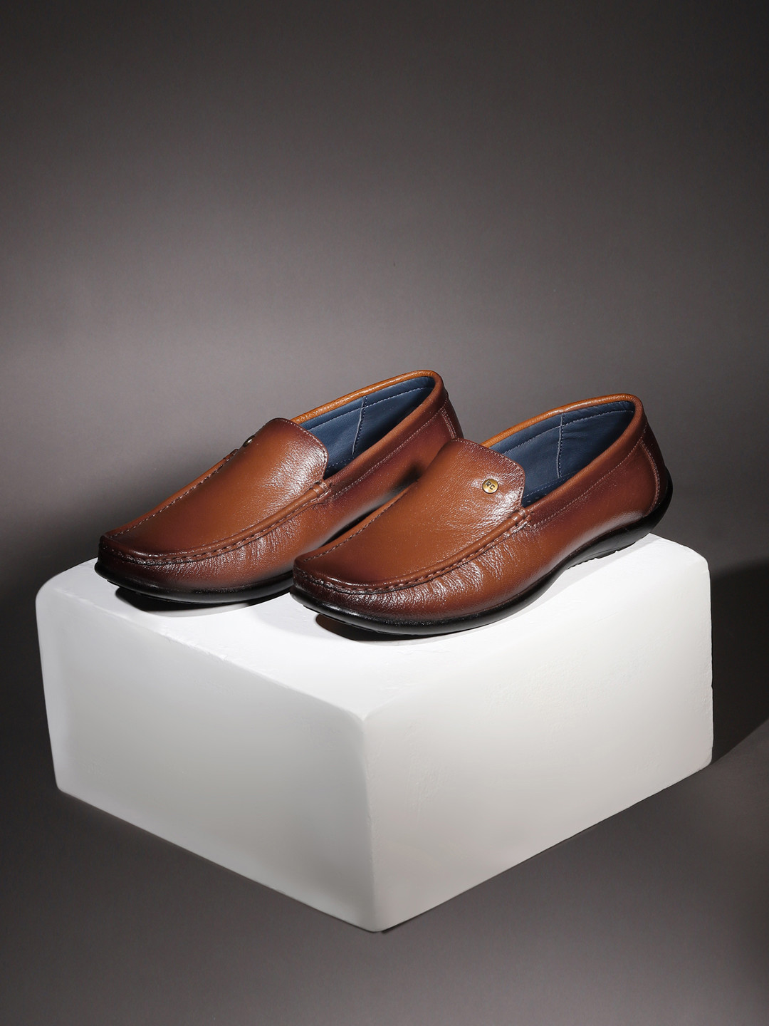 Red Chief Men Tan-Brown Solid  Leather Formal Loafers
