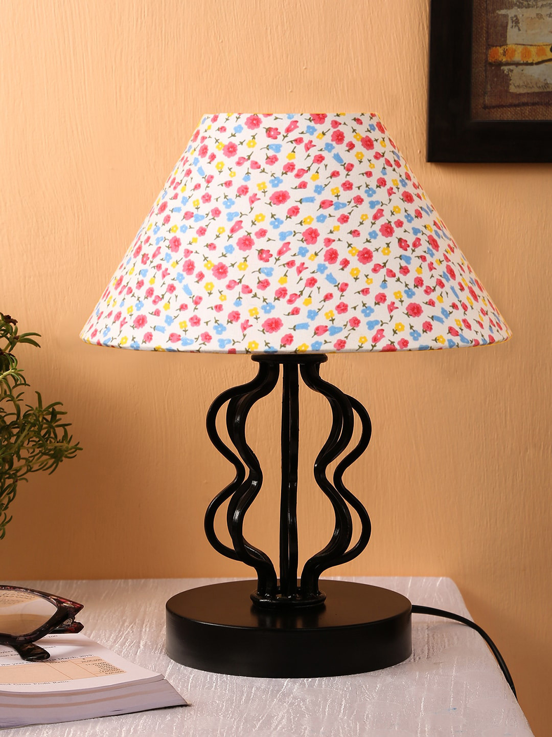 Devansh White & Red Printed Frustum Traditional Table Lamp