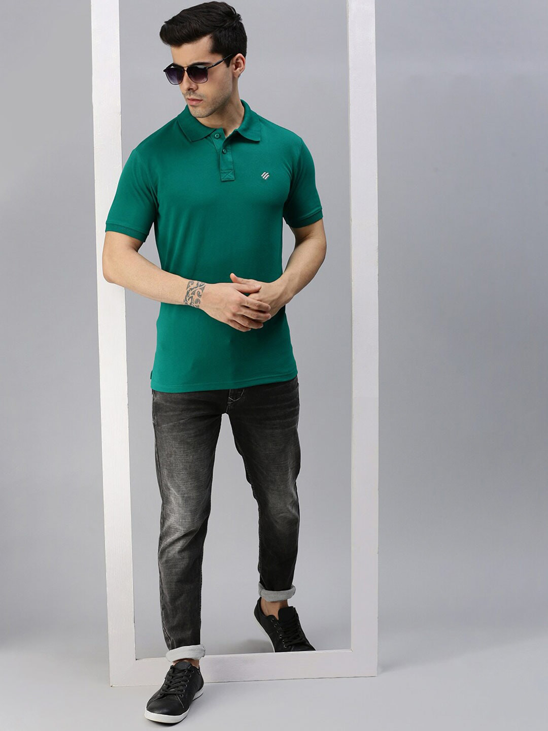 ONN Men Green Polo Collar Raw Edge Cotton Blended T-shirt