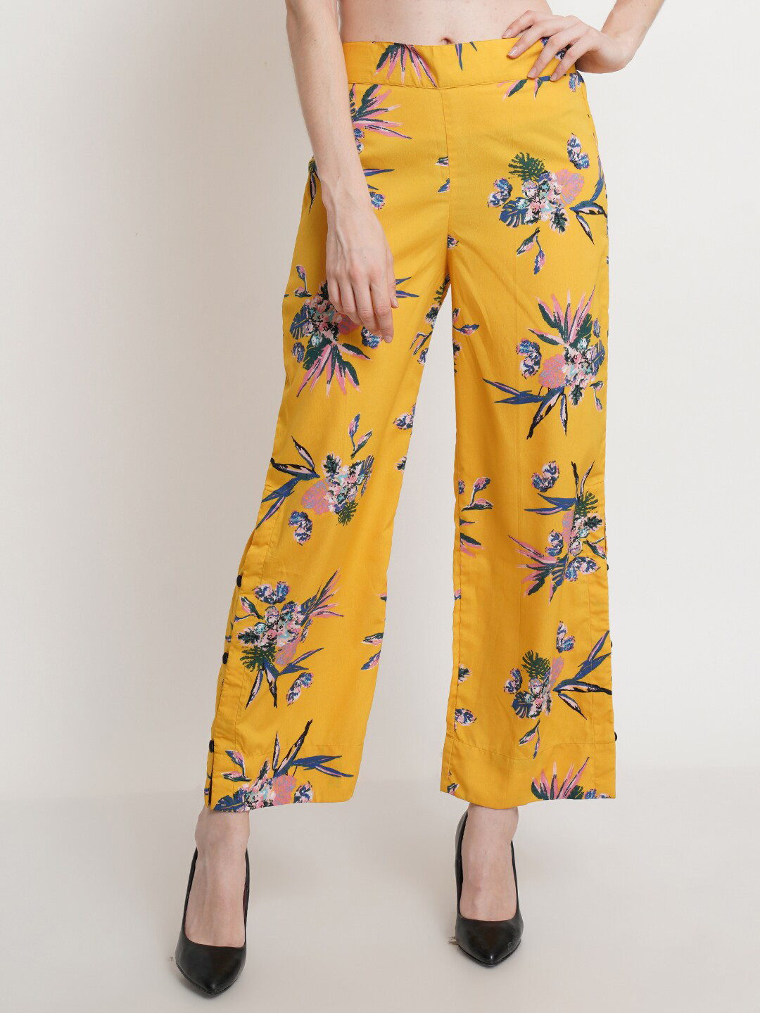 Popwings Women Yellow & Blue Floral Printed Knitted Palazzos
