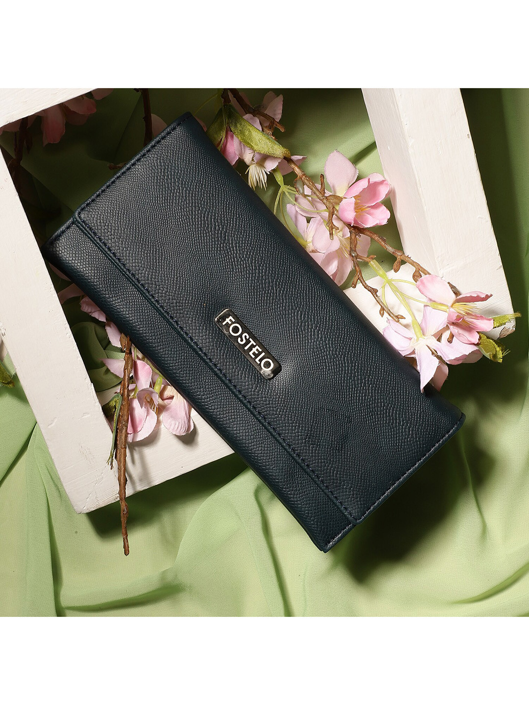 Fostelo Women Blue Clutches