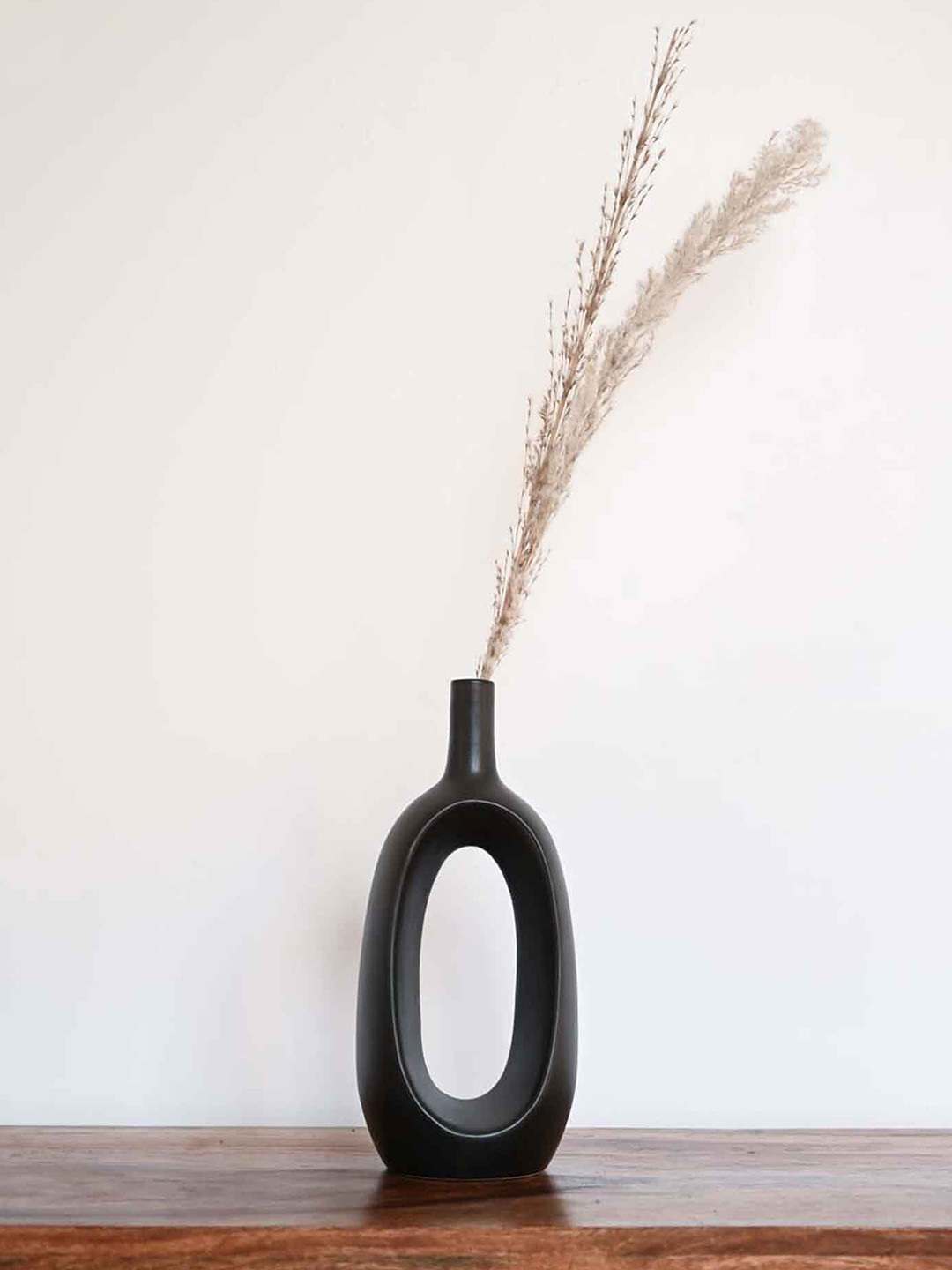 PUREZENTO Black Solid Vases