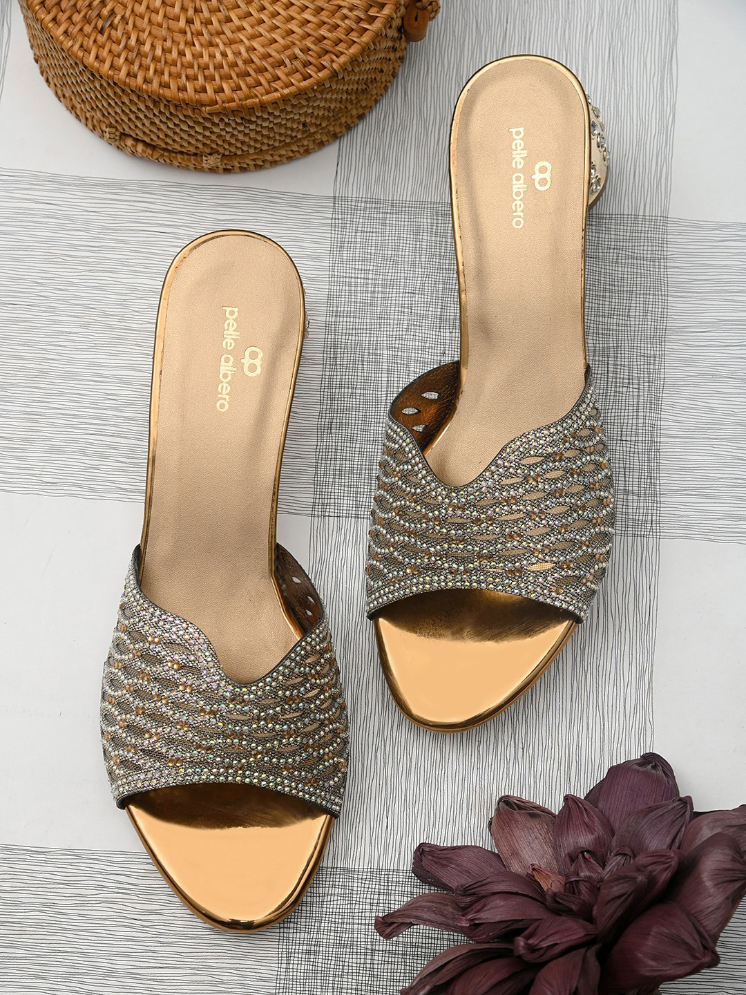 pelle albero Brown Textured Open Toe Block Heels
