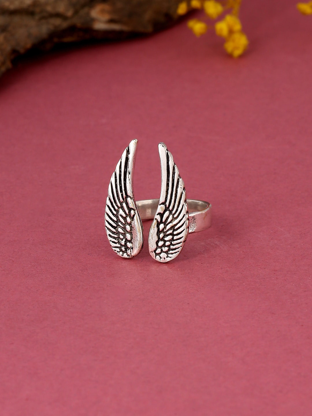 kashwini Silver-Plated & Wings-Charm Finger Ring