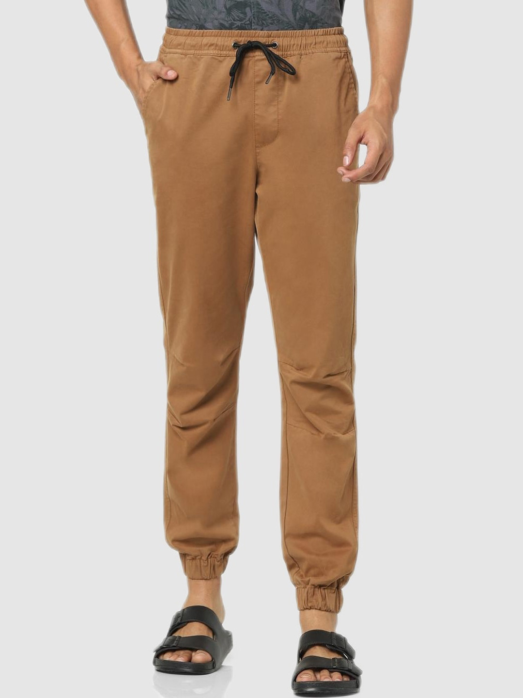 Celio Men Tan Classic Regular Fit Joggers Trousers