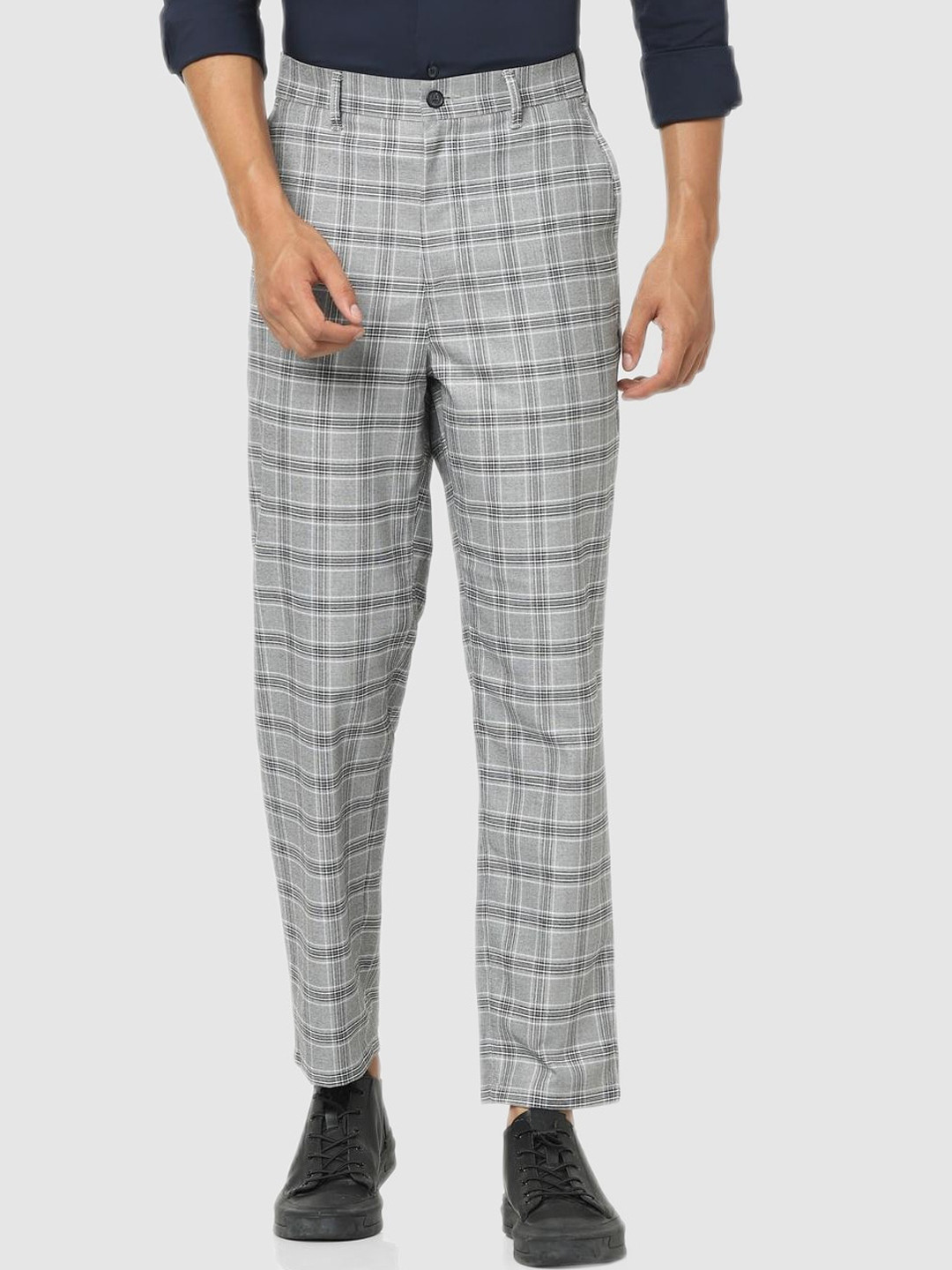 Celio Men Grey Checked Classic Trousers