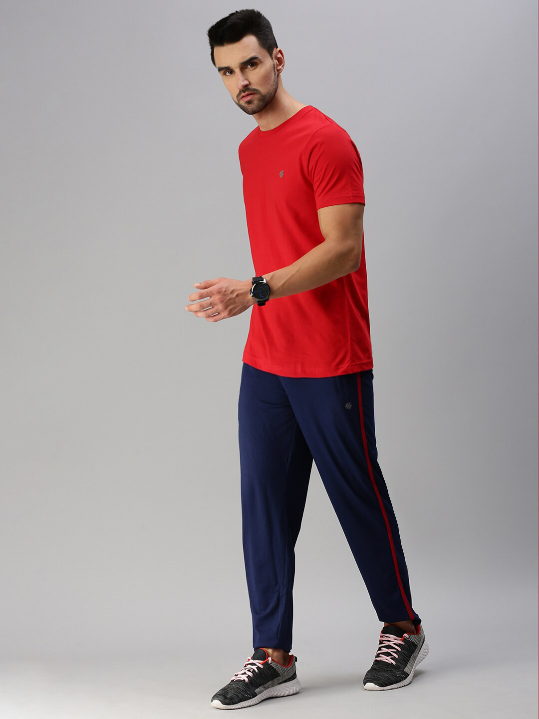 ONN Men Red T-shirt