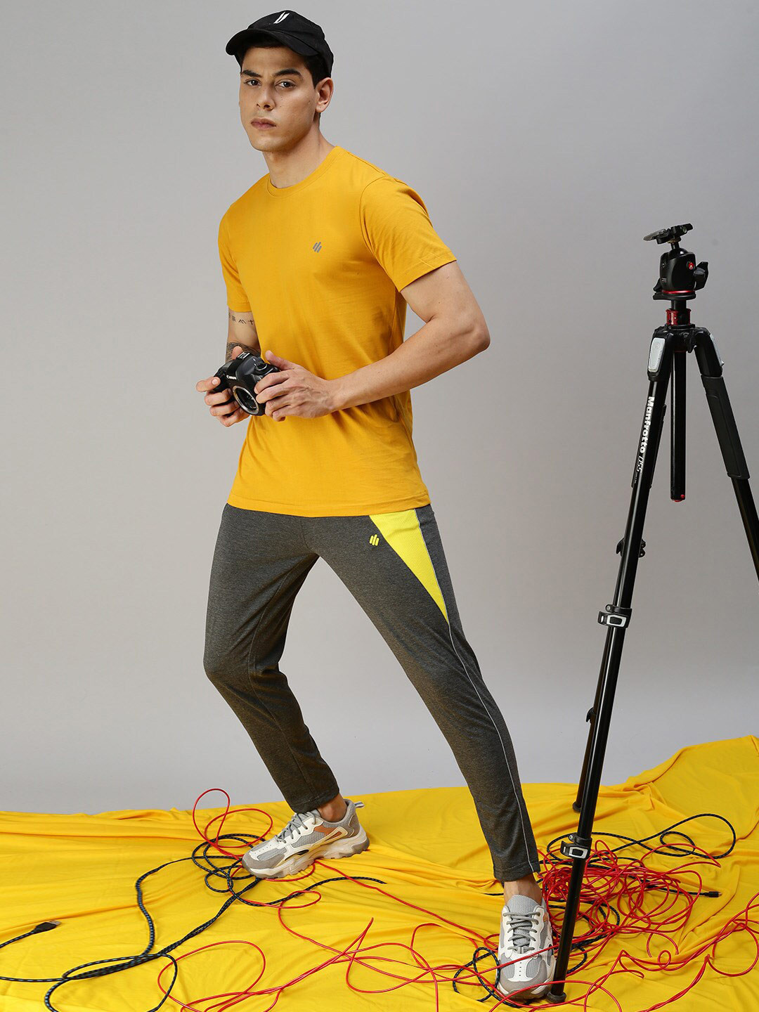 ONN Men Mustard Yellow T-shirt