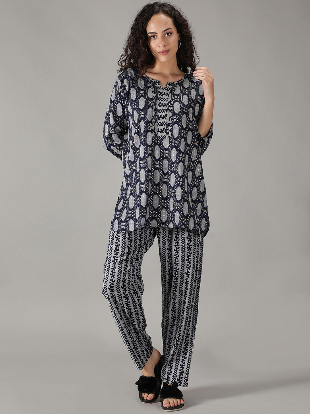 NIGHTSPREE Women Blue & White Printed Night suit