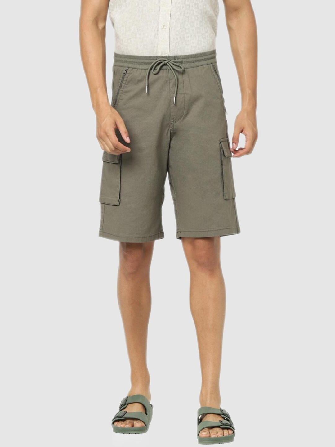 Celio Men Olive Green Cargo Shorts