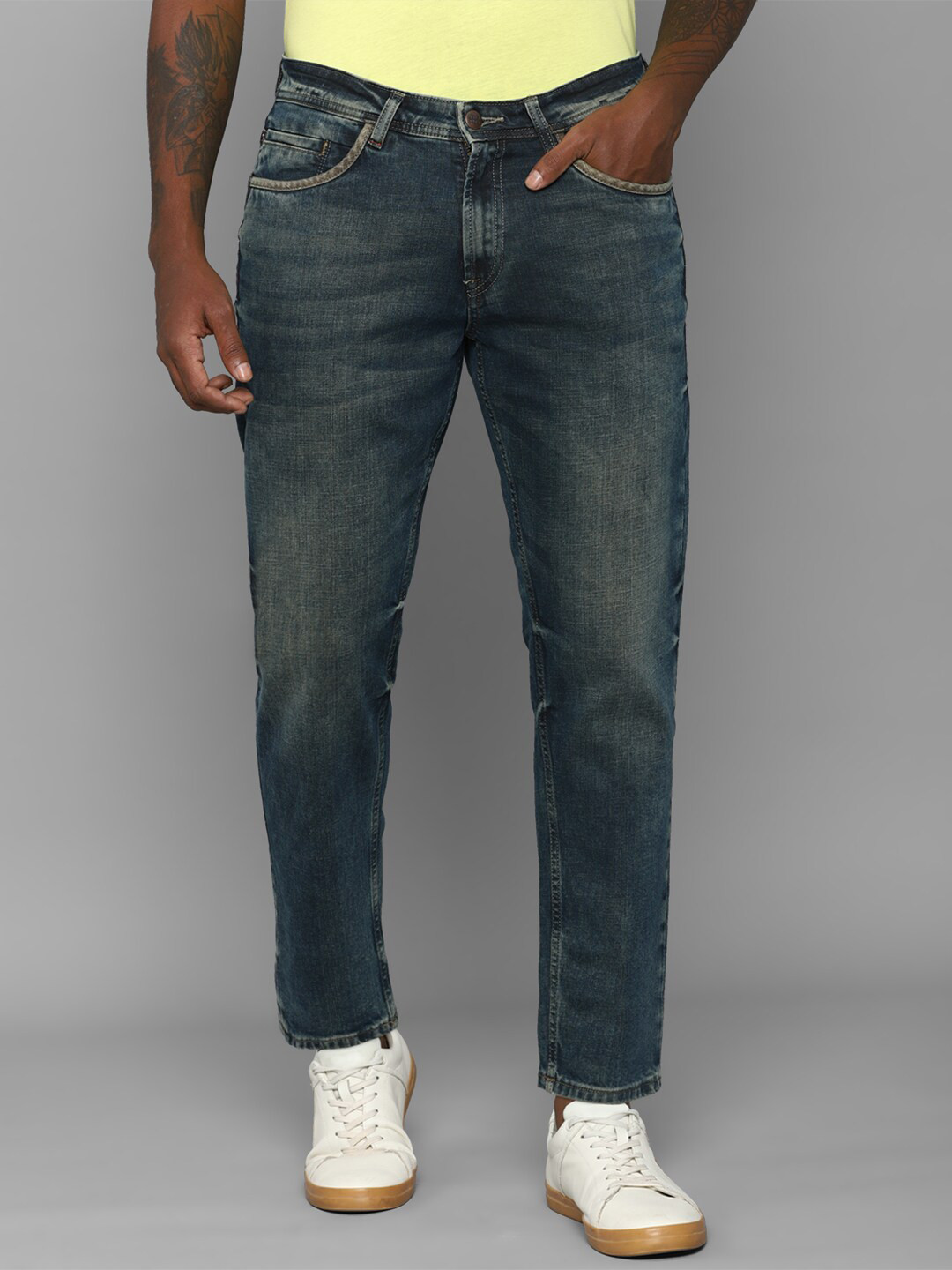 Allen Solly Sport Men Blue Skinny Fit Heavy Fade Jeans