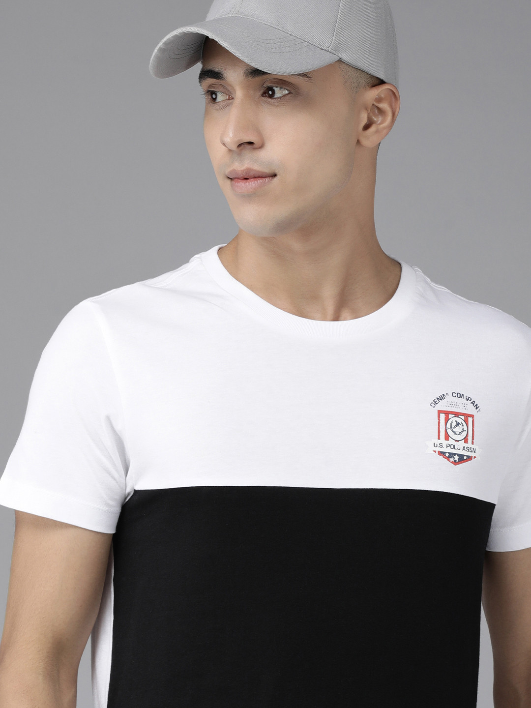 U.S. Polo Assn. Denim Co. Men White & Black Colourblocked Pure Cotton Slim Fit T-shirt