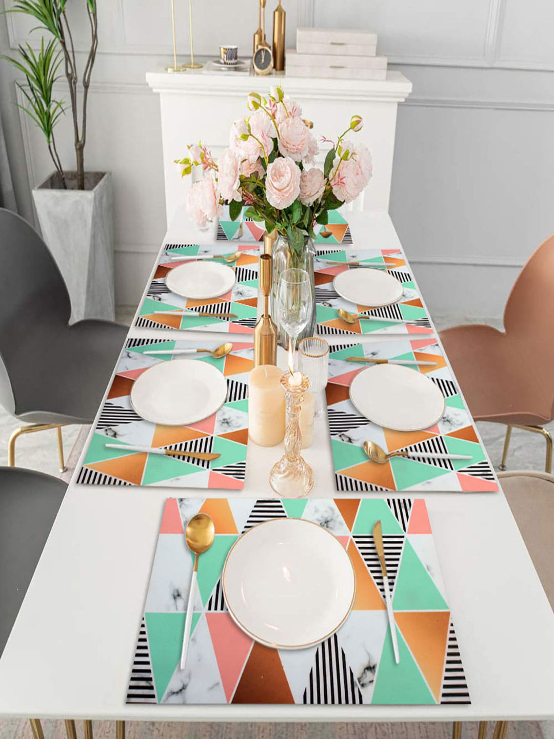 LUXEHOME INTERNATIONAL Set Of 6 Peach, Orange Triangle Printed Table Placemats