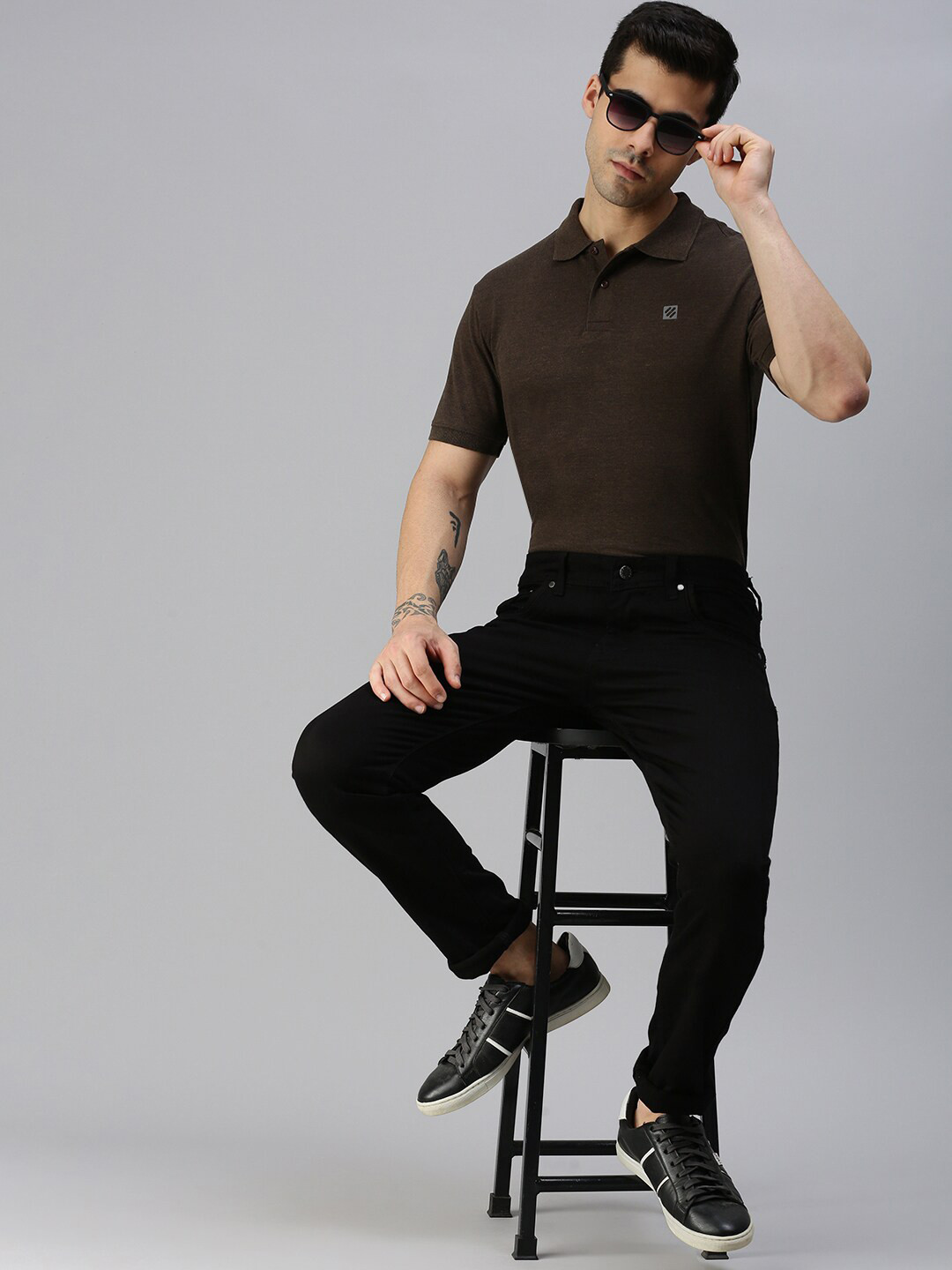 ONN Men Brown Polo Collar Applique T-shirt
