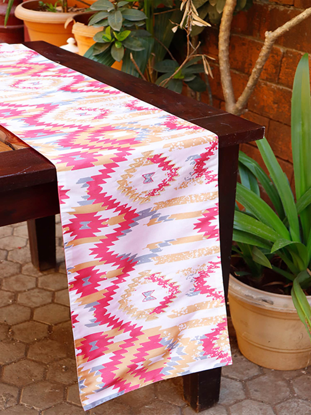ZEBA Pink & Off White Polyester Ikat Printed 6-Seater Table Runner