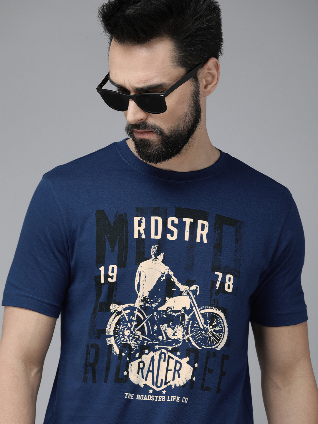 Roadster Men Navy Blue & Beige Biker Printed Pure Cotton T-shirt