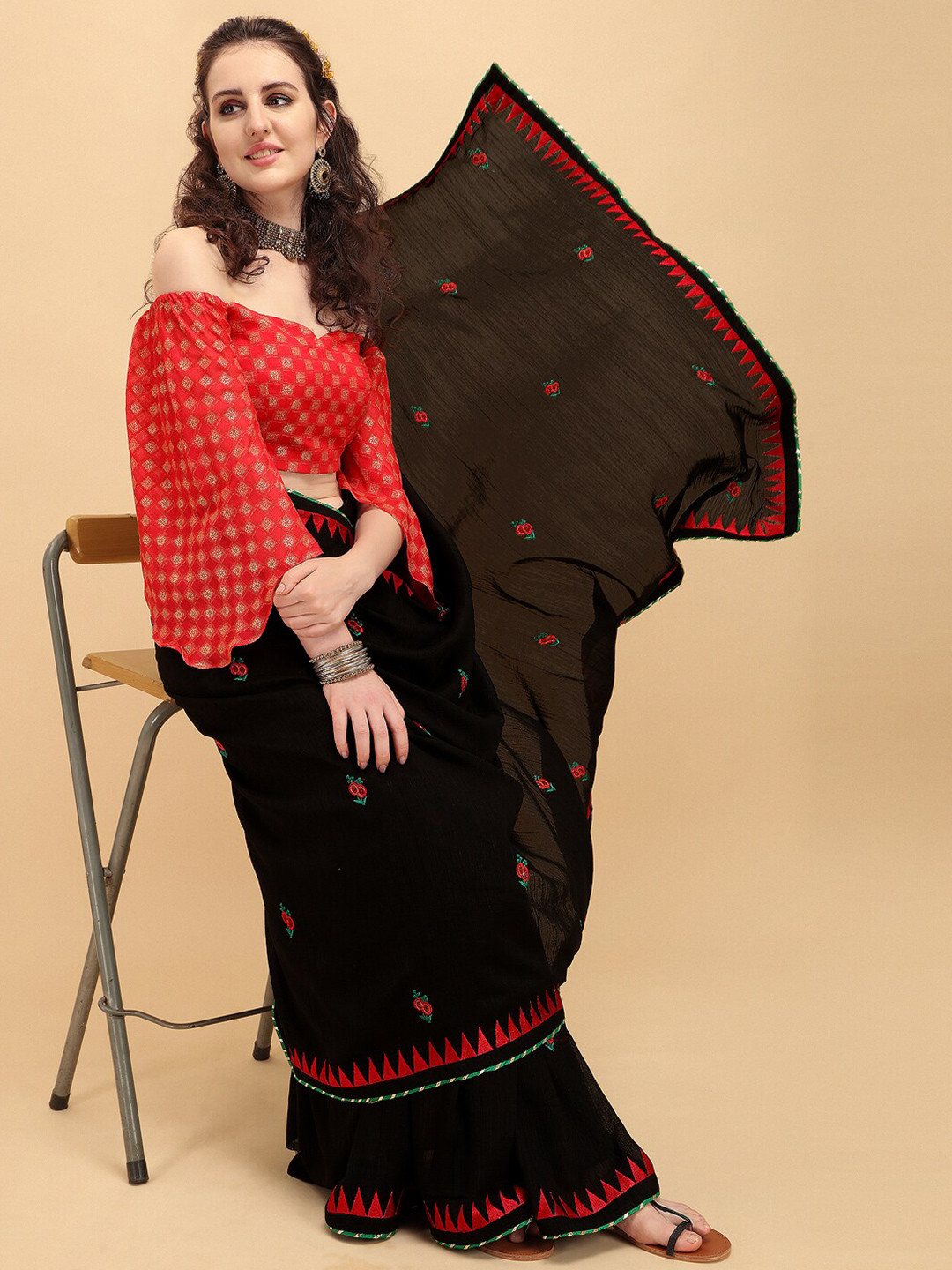 Sangria Black Women  Silk Blend Geometric Embroidered Border Saree