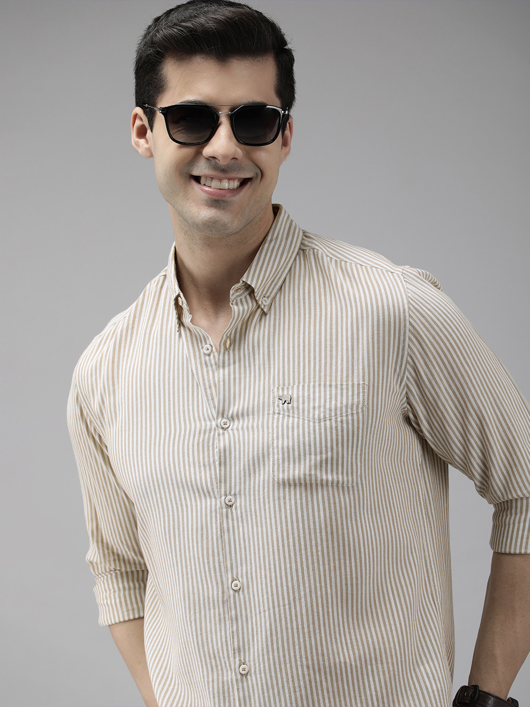 THE BEAR HOUSE Men Beige Slim Fit Pinstripes Striped Pure Cotton Casual Shirt